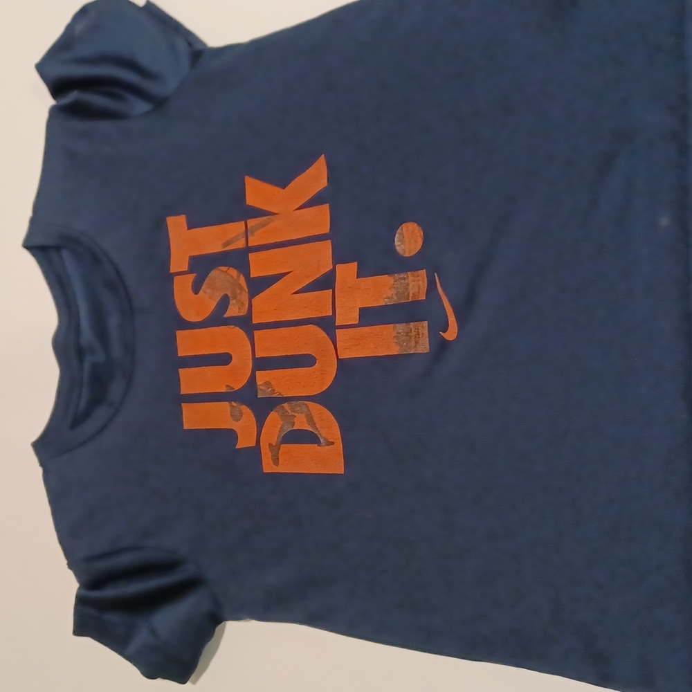 Nike just dunk it basketball tee size 6 boys black with orange kids